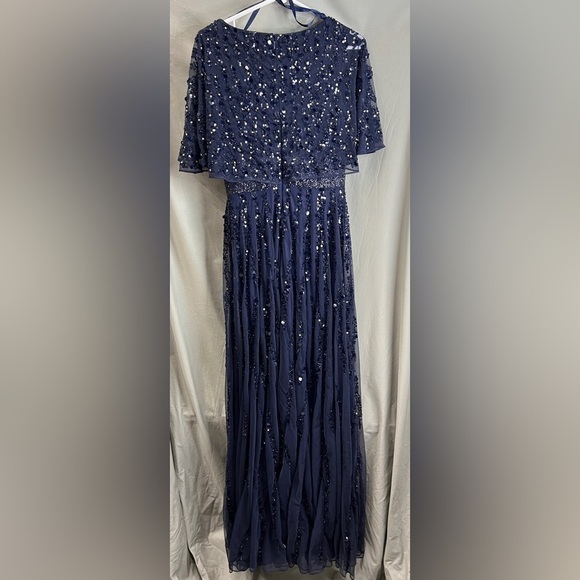 MAC DUGGAL 93784 NWT Embellished V-neck Column Gown - Picture 7 of 10